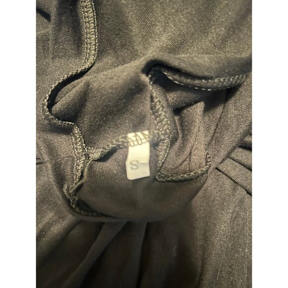 GUC Women's One Cold Shoulder Black Long Sleeve Top Casual Soft Size Small - Picture 3 of 5